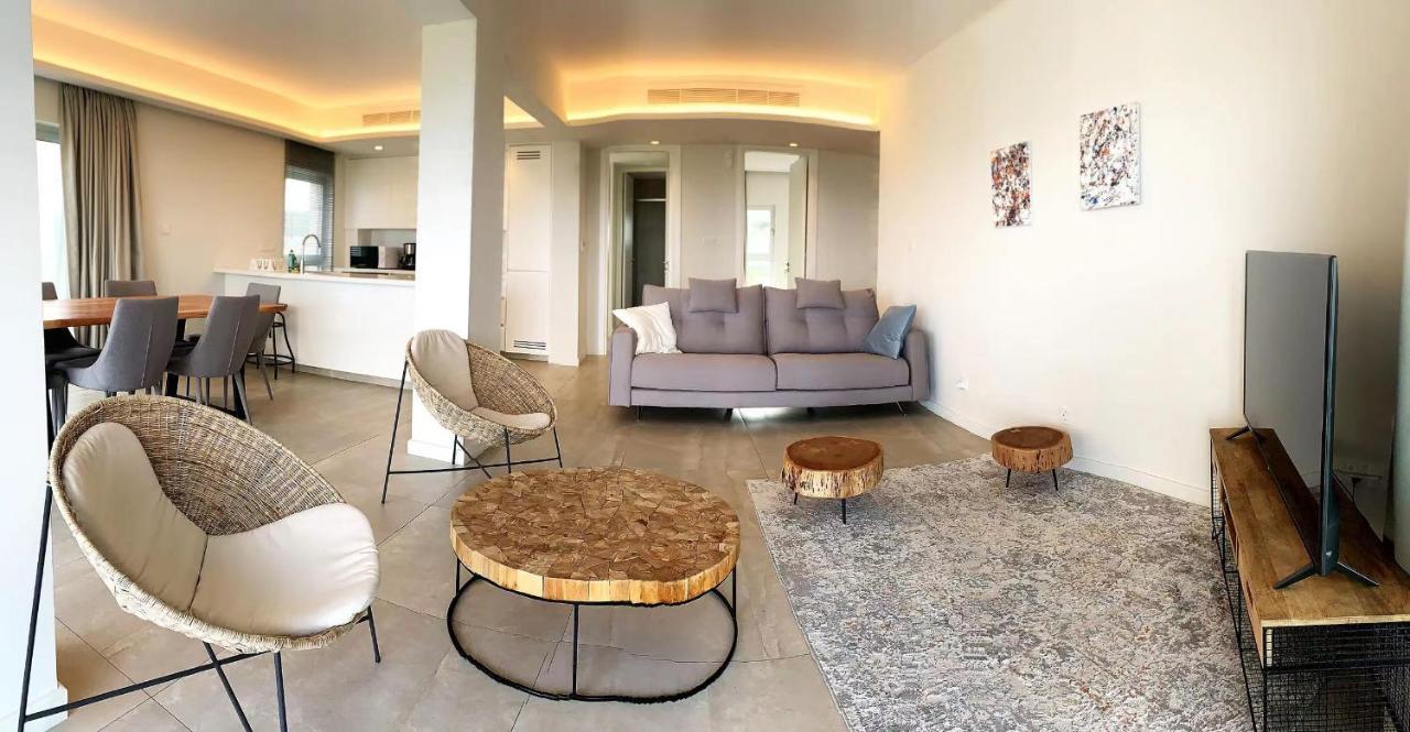 Emerald Suites Protaras Eksteriør bilde