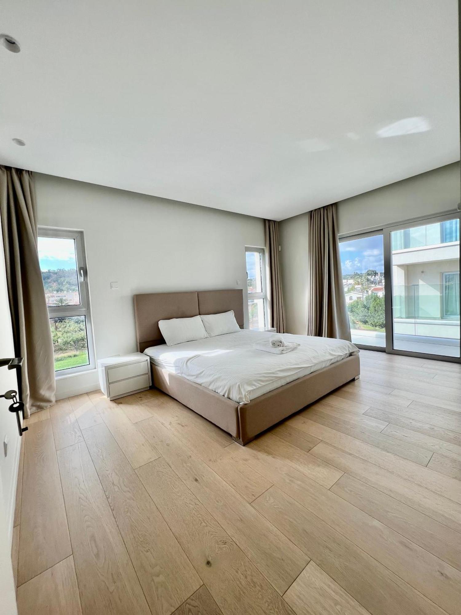 Emerald Suites Protaras Rom bilde