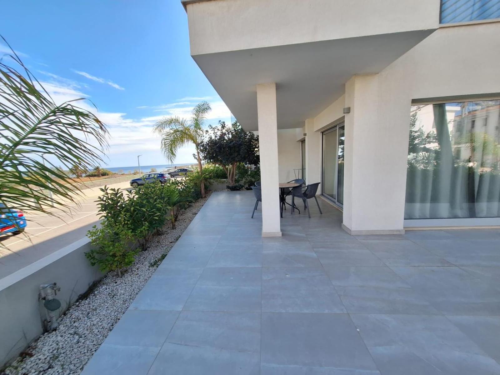 Emerald Suites Protaras Eksteriør bilde