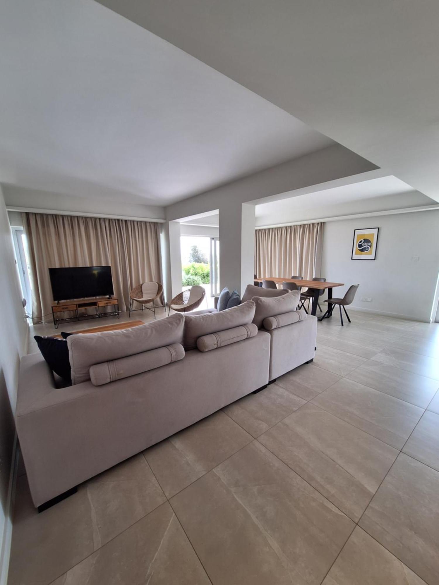 Emerald Suites Protaras Eksteriør bilde