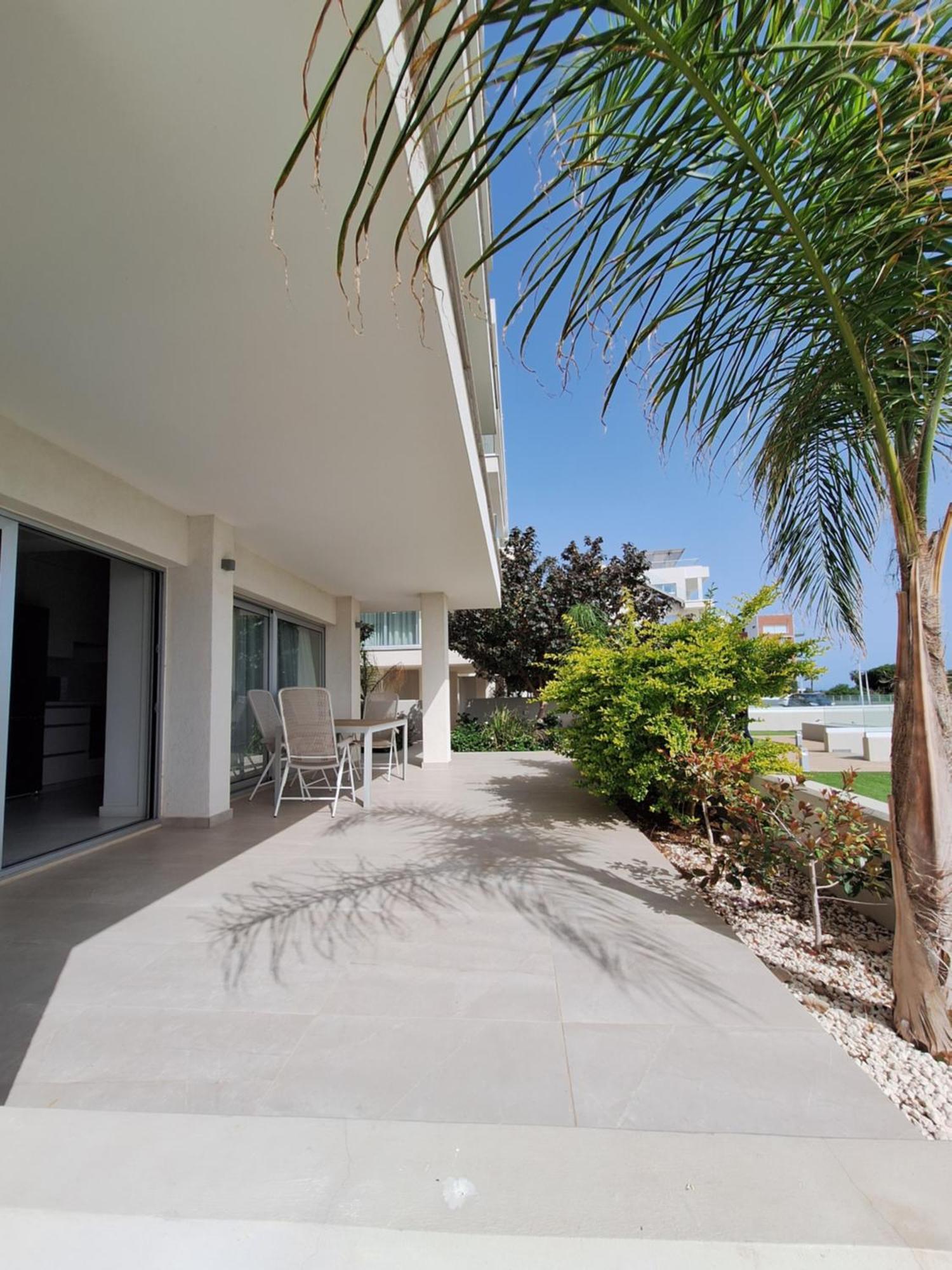 Emerald Suites Protaras Eksteriør bilde